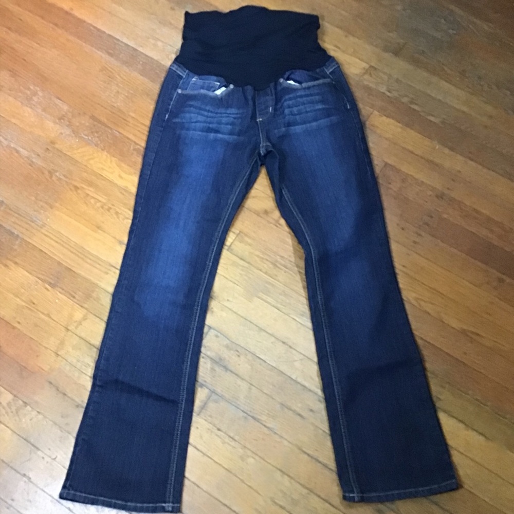 Maternity jeans Bella Vida  Dark Wash Maternity Jeans NWOT Size Medium.